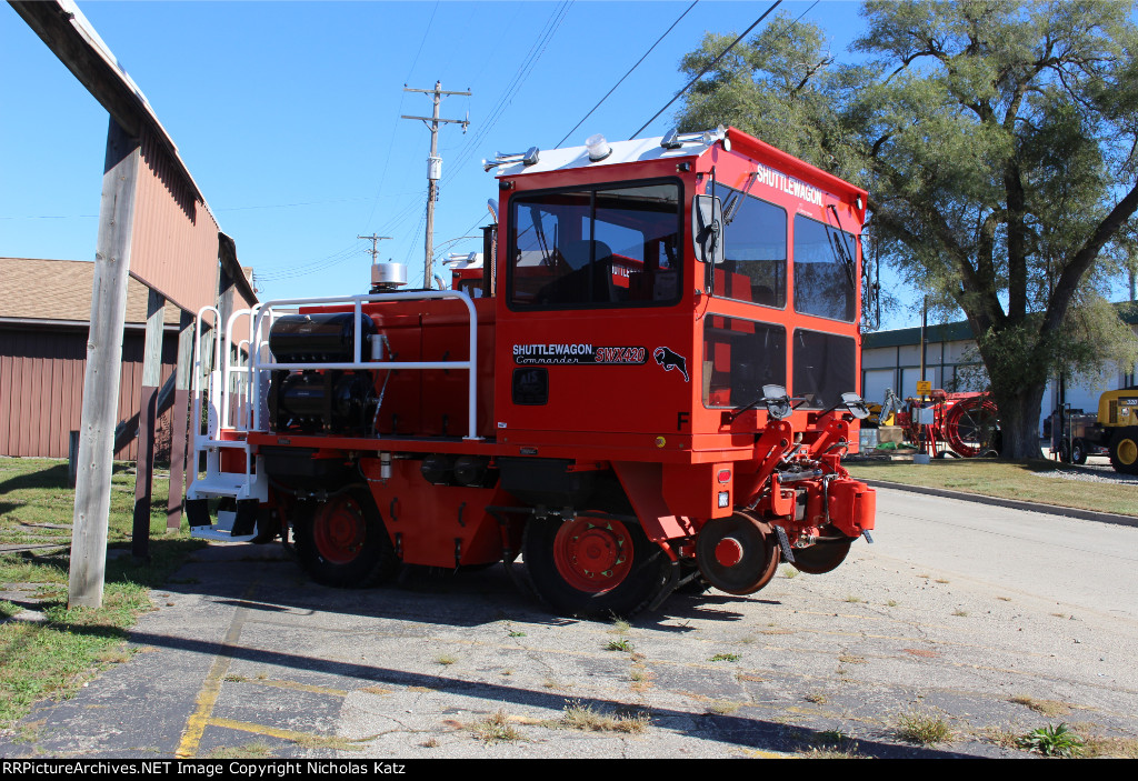 Shuttlewagon SWX420